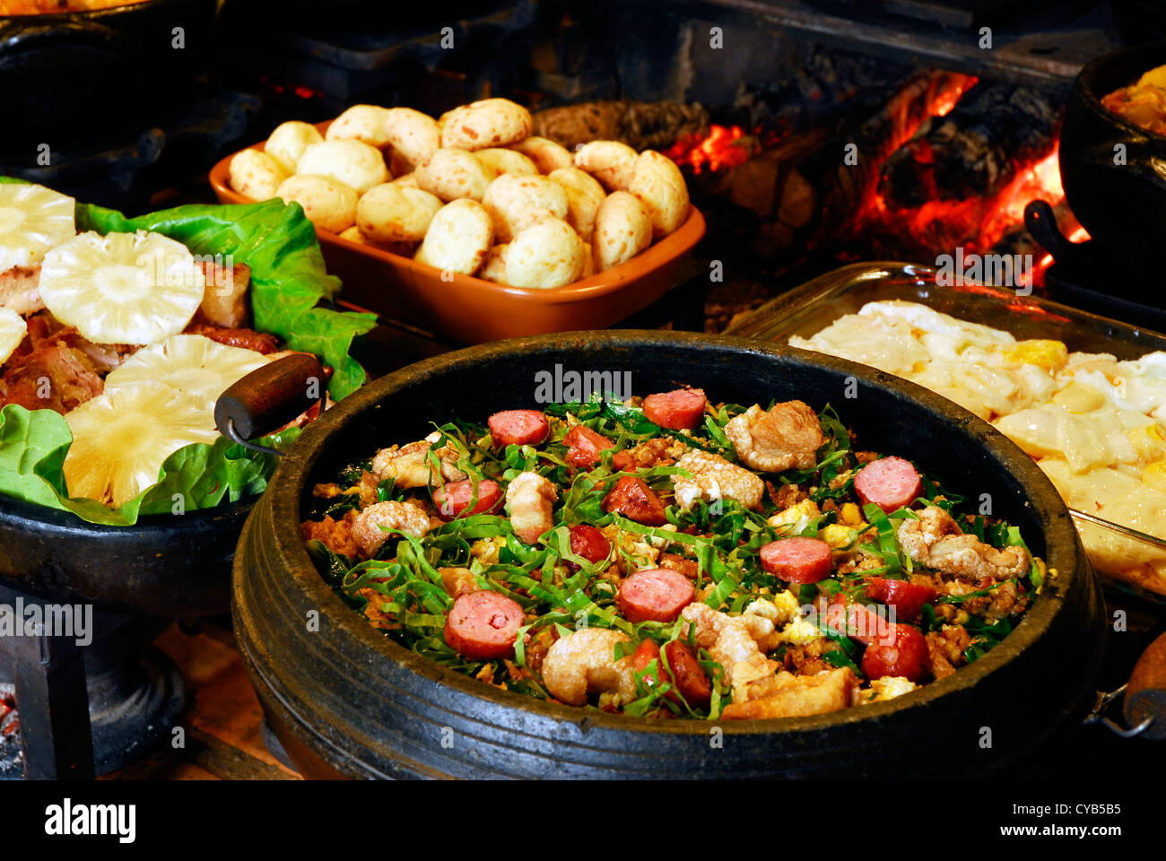 Feijoada zutaten -Fotos und -Bildmaterial in hoher Auflösung – Alamy