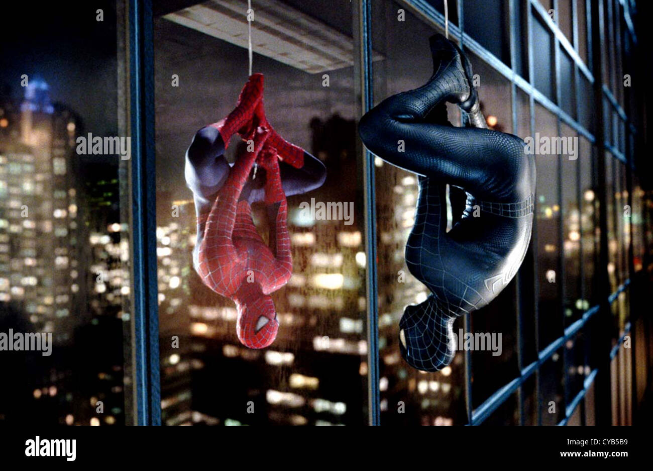 SPIDER-MAN 3 2007 Columbia Film mit Tobey Maguire als Spider-Man/Peter Parker hier vor Toper Gnade als Venom Stockfoto