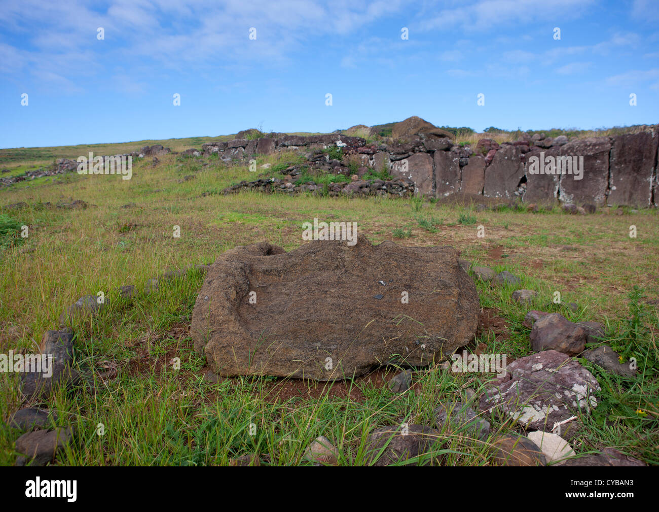 Moai Kopf auf den Boden In Vinapu Website, Osterinsel, Chile Stockfoto