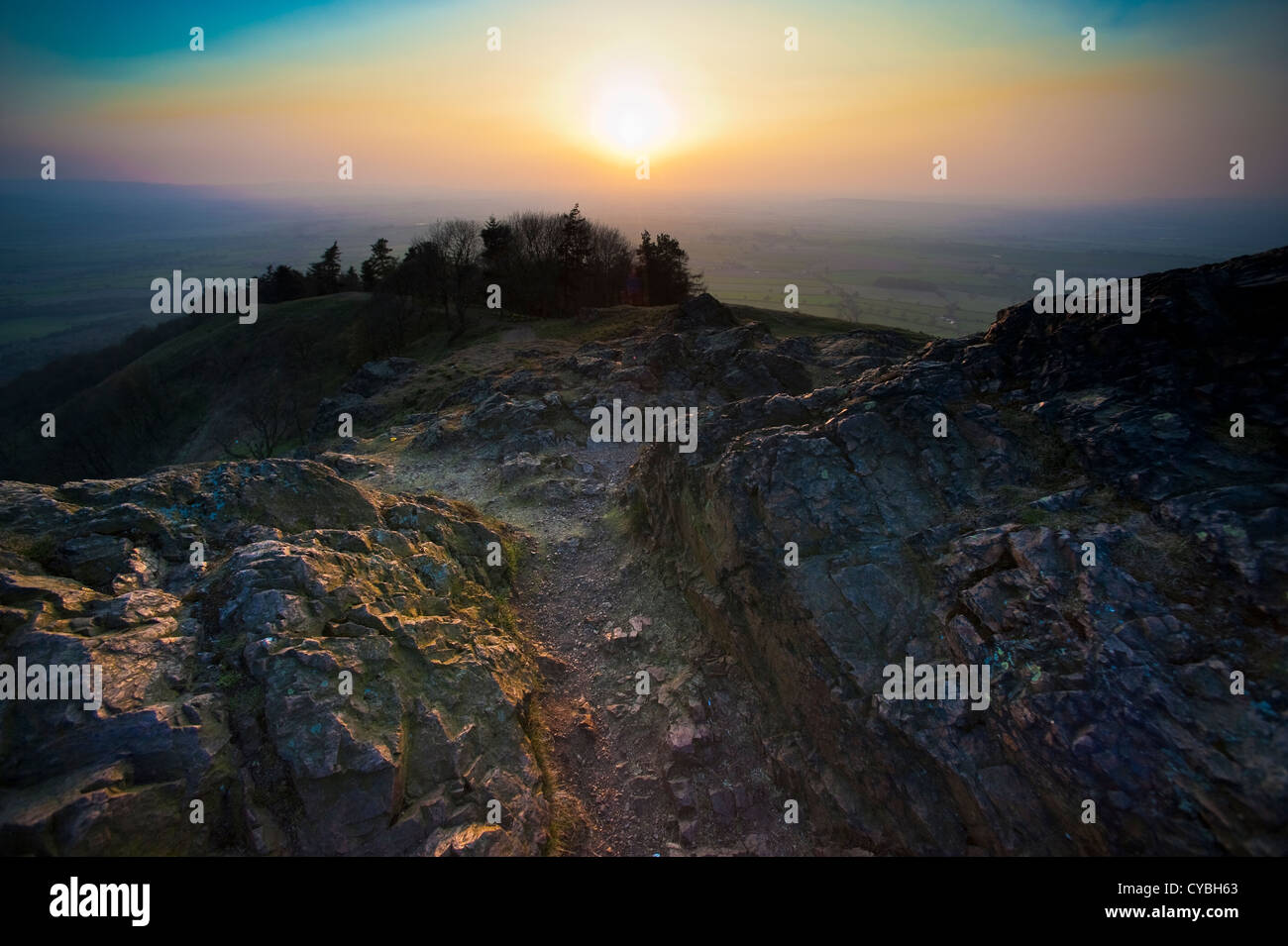 Sonnenuntergang auf dem Gipfel des Hügels Wrekin Shropshire England UK Stockfoto