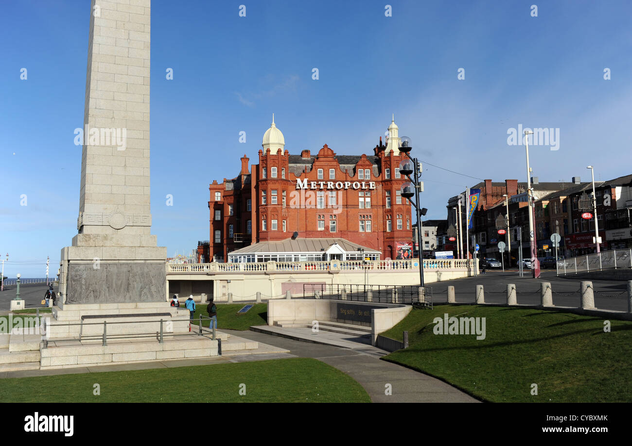 Blackpool Lancashire Küste UK-The Metropole Hotel in der Nähe das Kriegerdenkmal Stockfoto