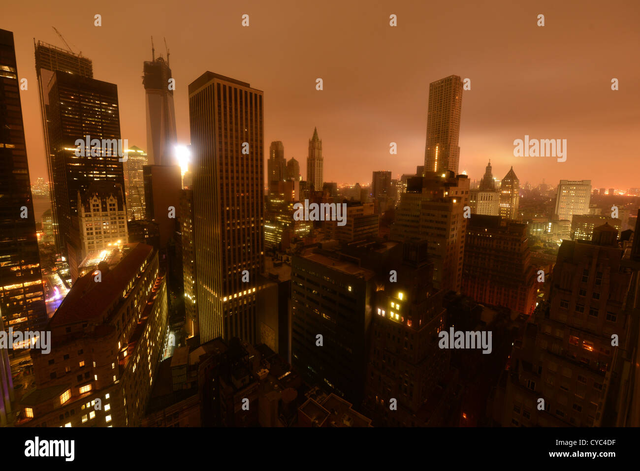 Lower Manhattan nach Stromausfall durch Hurrikan Sandy. Stockfoto