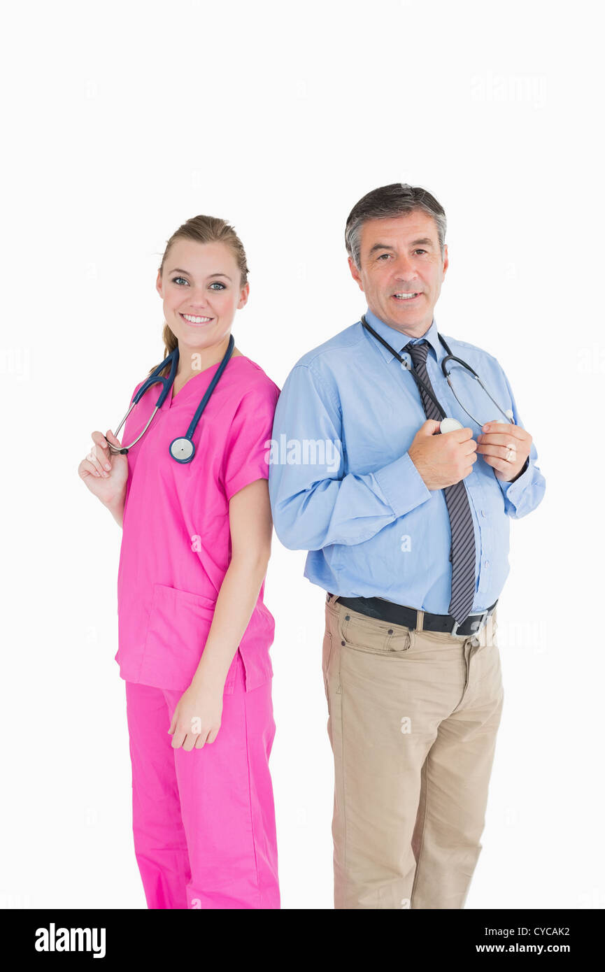 Zwei Ärzte zusammenstehen Stockfoto