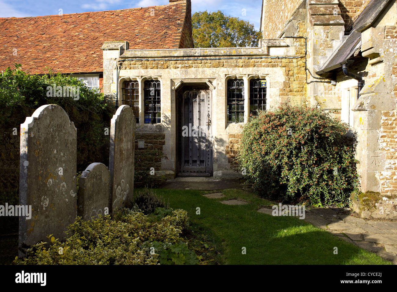 St Peter Kirche, Hambledon, Surrey, England, UK, GB, ländlichen, England, Englisch, Great, Großbritannien, British, Land, Dorf, Stockfoto