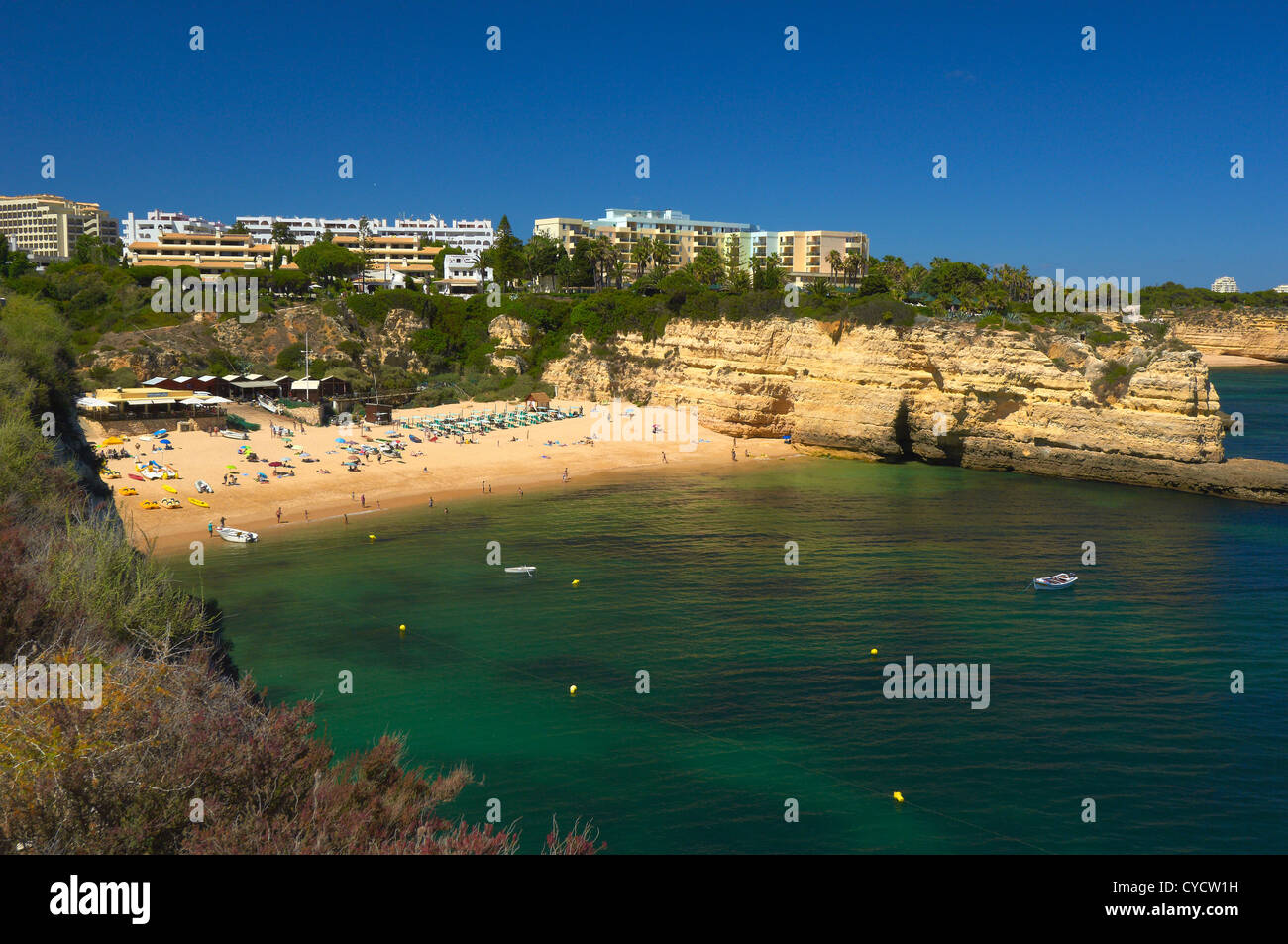 Praia da Senhora da Rocha, Nossa Senhora da Rocha Strand Armaçao de Pera, Algarve, Portugal. Stockfoto