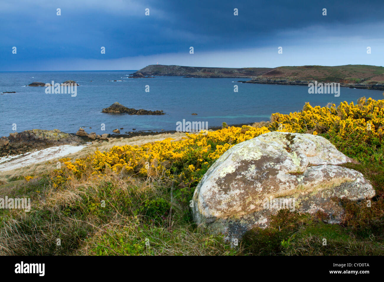 St Martin; mit Blick auf Daymark vom Turfy Hügel; Isles of Scilly; UK Stockfoto