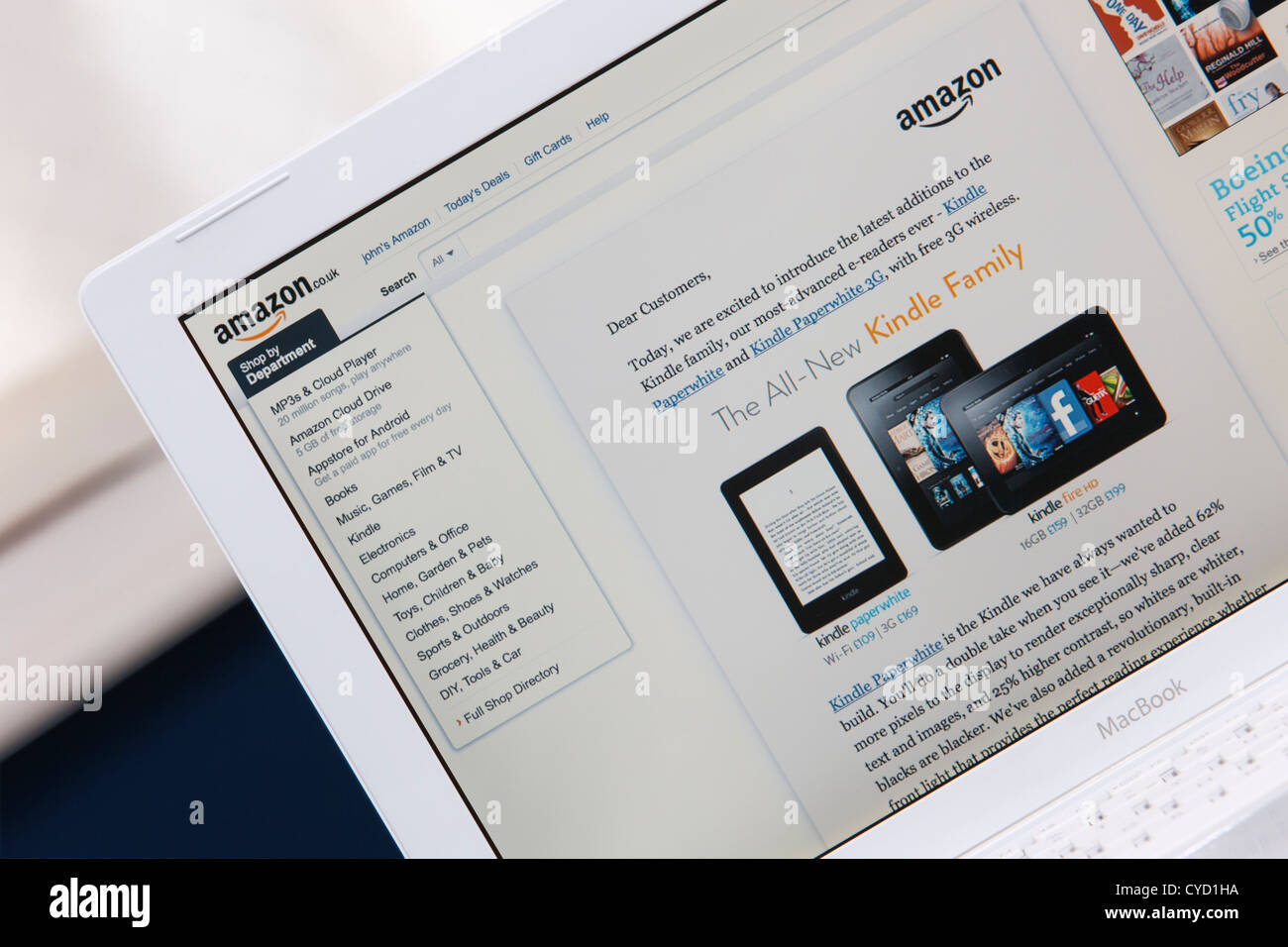 Eine Web-Seite des Online-Händlers Amazon wird fotografiert auf einem Laptop-Computer-Bildschirm angezeigt wird. Stockfoto