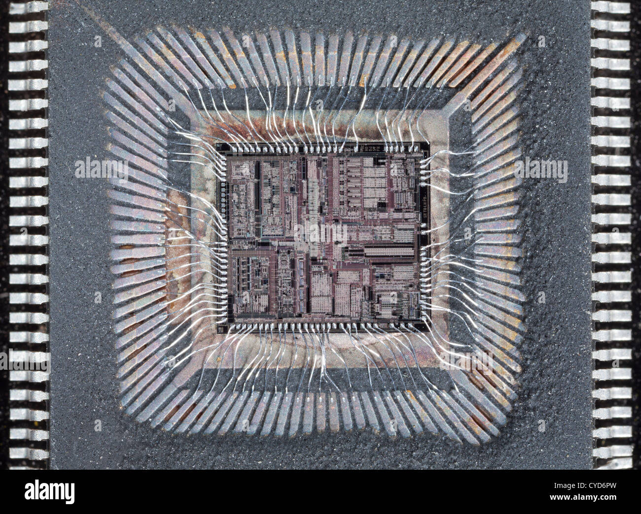 Hard Disk Drive Silicon Chip integrierte Schaltungen, Chips mit silberne Drähten verbinden Stockfoto