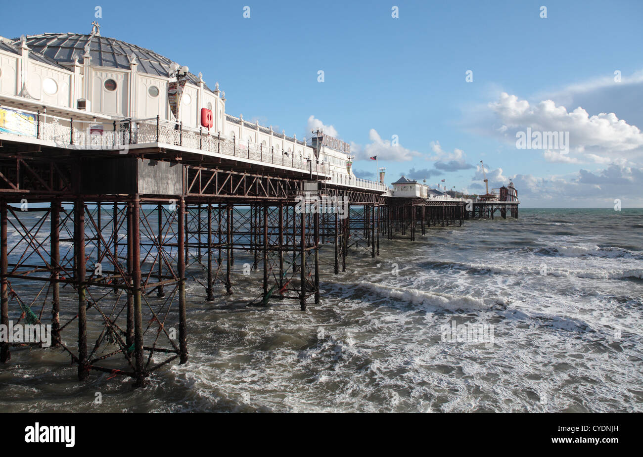 Palast der Brighton Pier im Winter Stockfoto