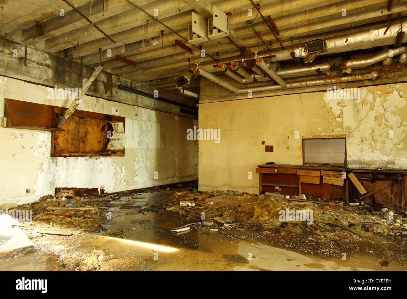 Altes Zimmer einer Ruine Stockfoto