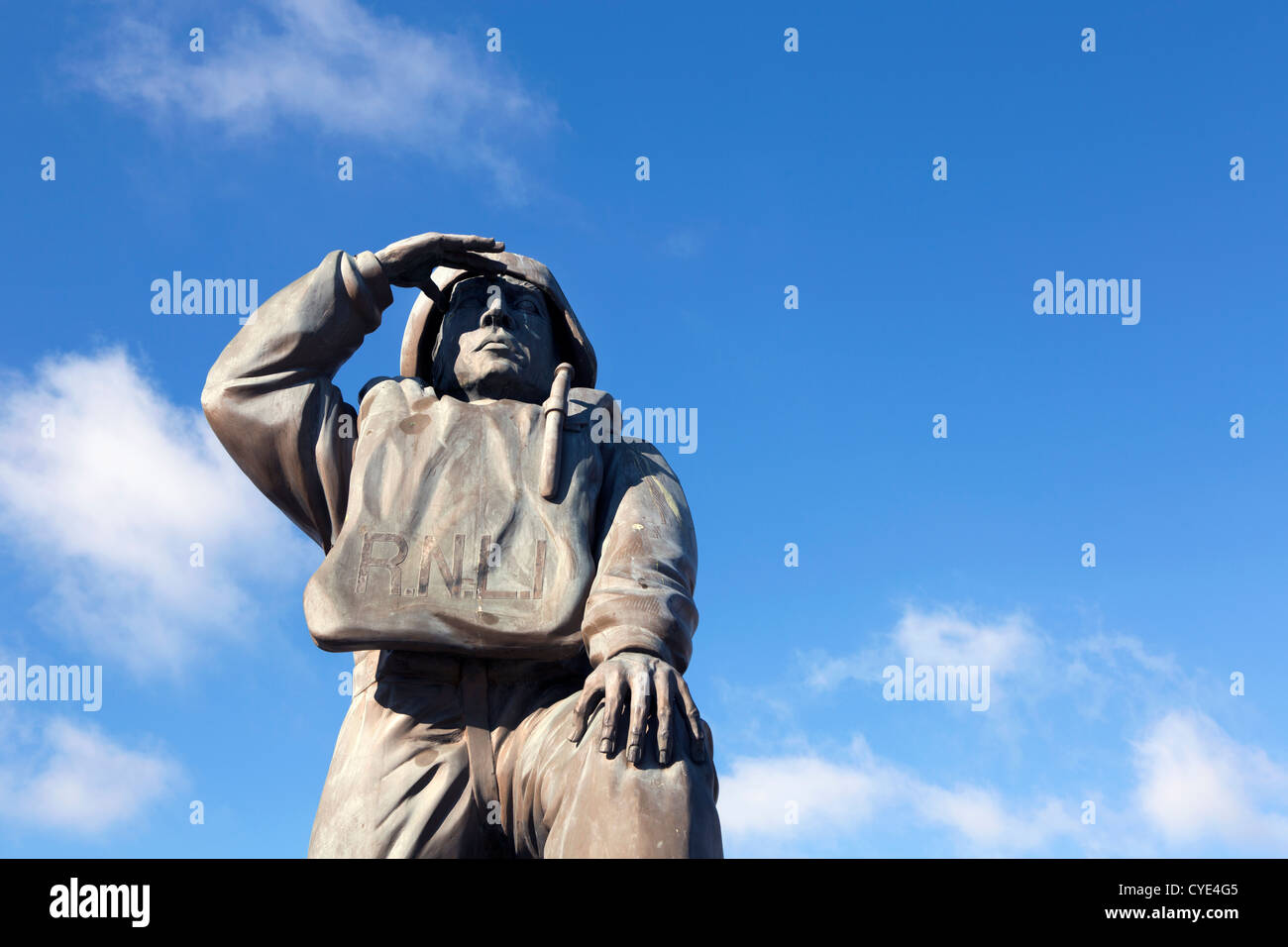 RNLI-Statue in Lowestoft in Suffolk, UK Stockfoto