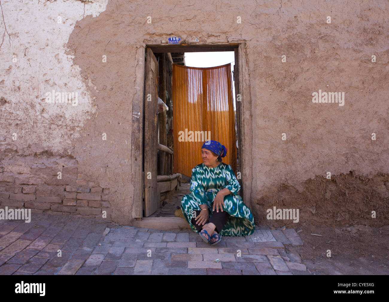 Uyghur Frau In alte Stadt von Kashgar in Xinjiang Uyghur autonome Region, China Stockfoto