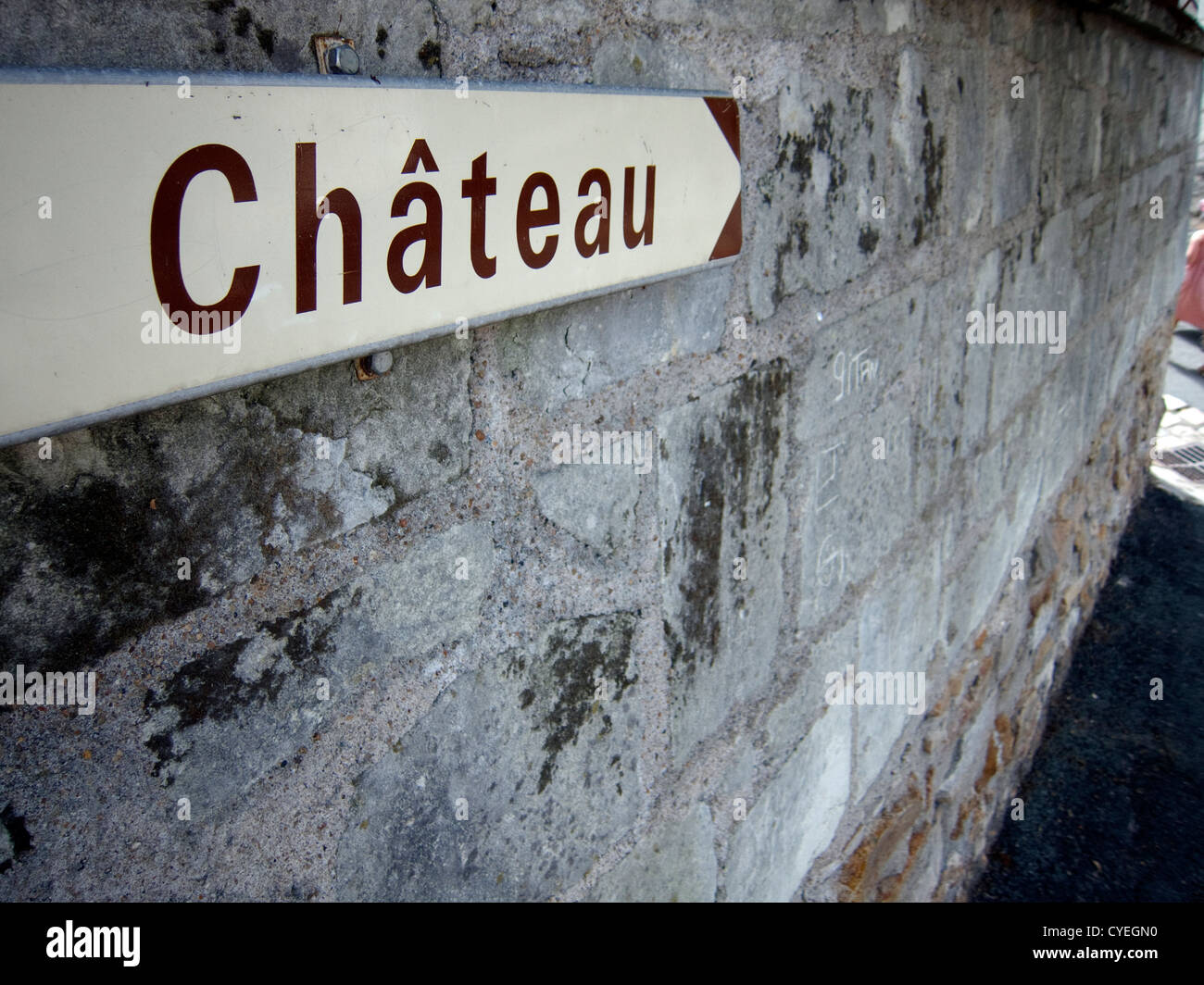 Ein Wegweiser zum Chateau, Brittany France Stockfoto
