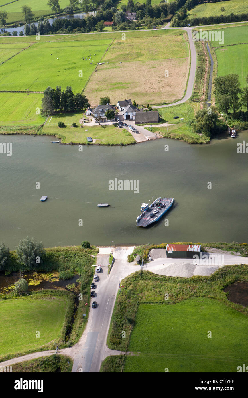 Den Niederlanden, Eck de Wiel, Überfahrt Rhein. Luft. Stockfoto