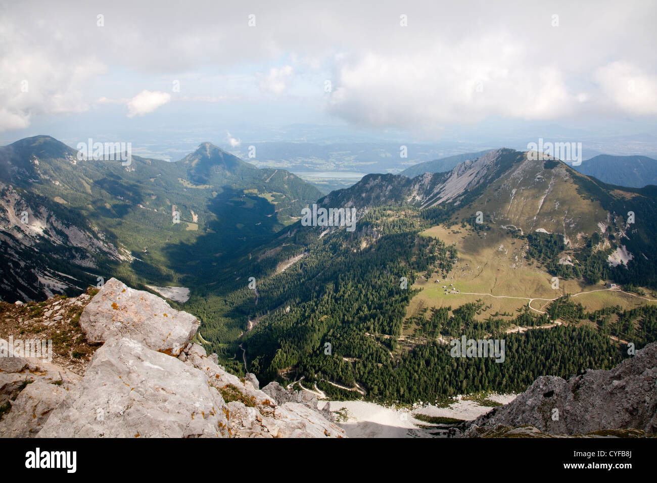 Slowenien - Ausblick vom Hochstuhl Peak - Karavenken Alpen Stockfoto
