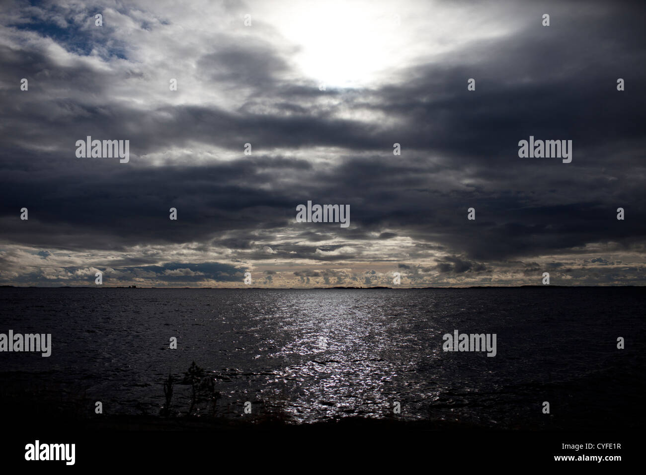 Blick auf den Ozean vor Sturm Stockfoto