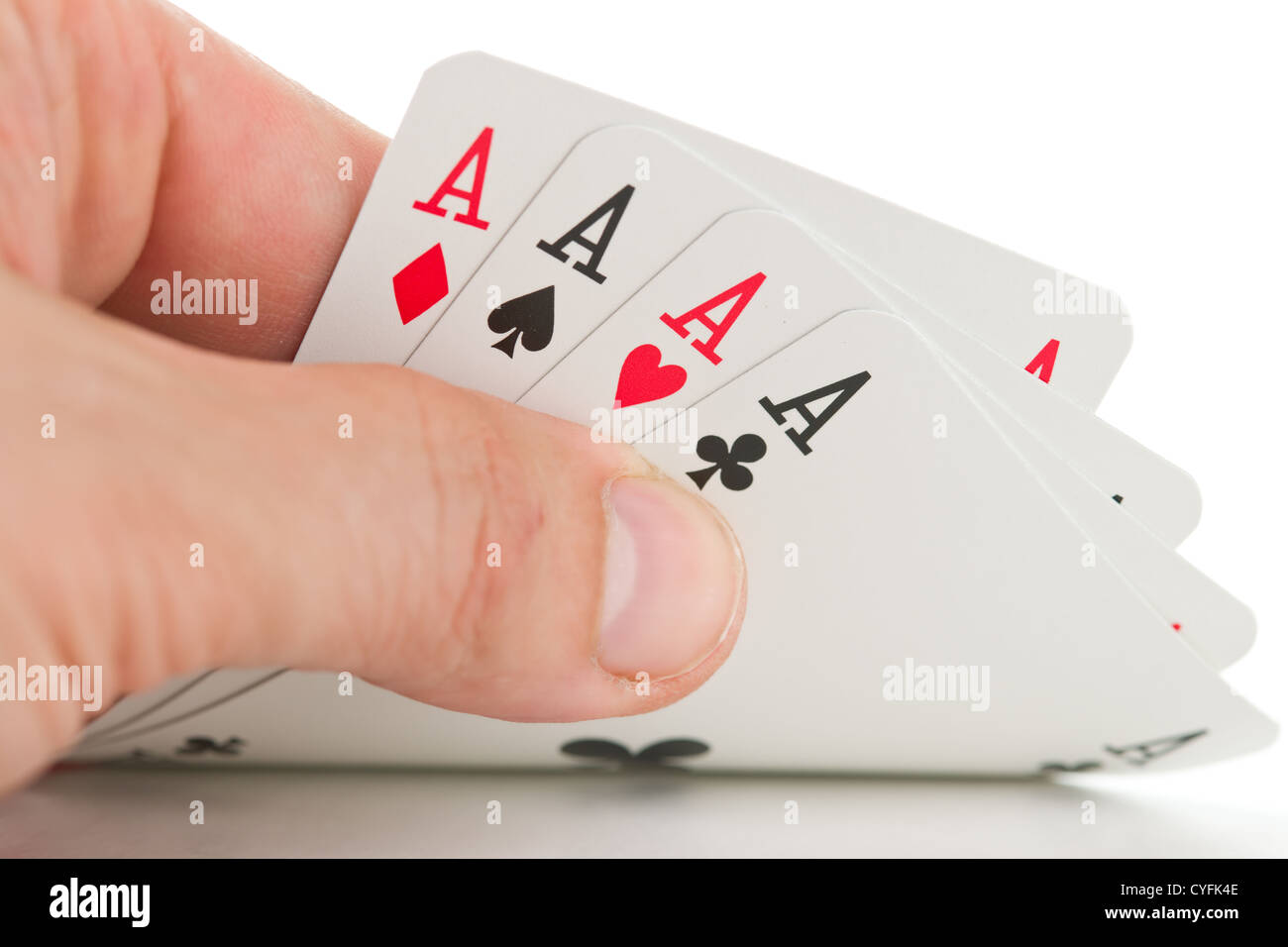 Mann, Spielkarten, vier Asse, weißer Hintergrund Stockfoto