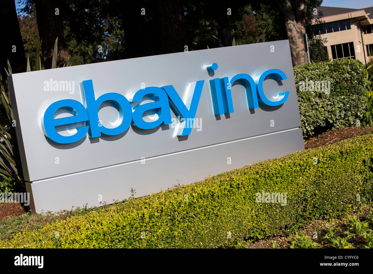 Der Hauptsitz von eBay, mit einem neuen Logo. Stockfoto
