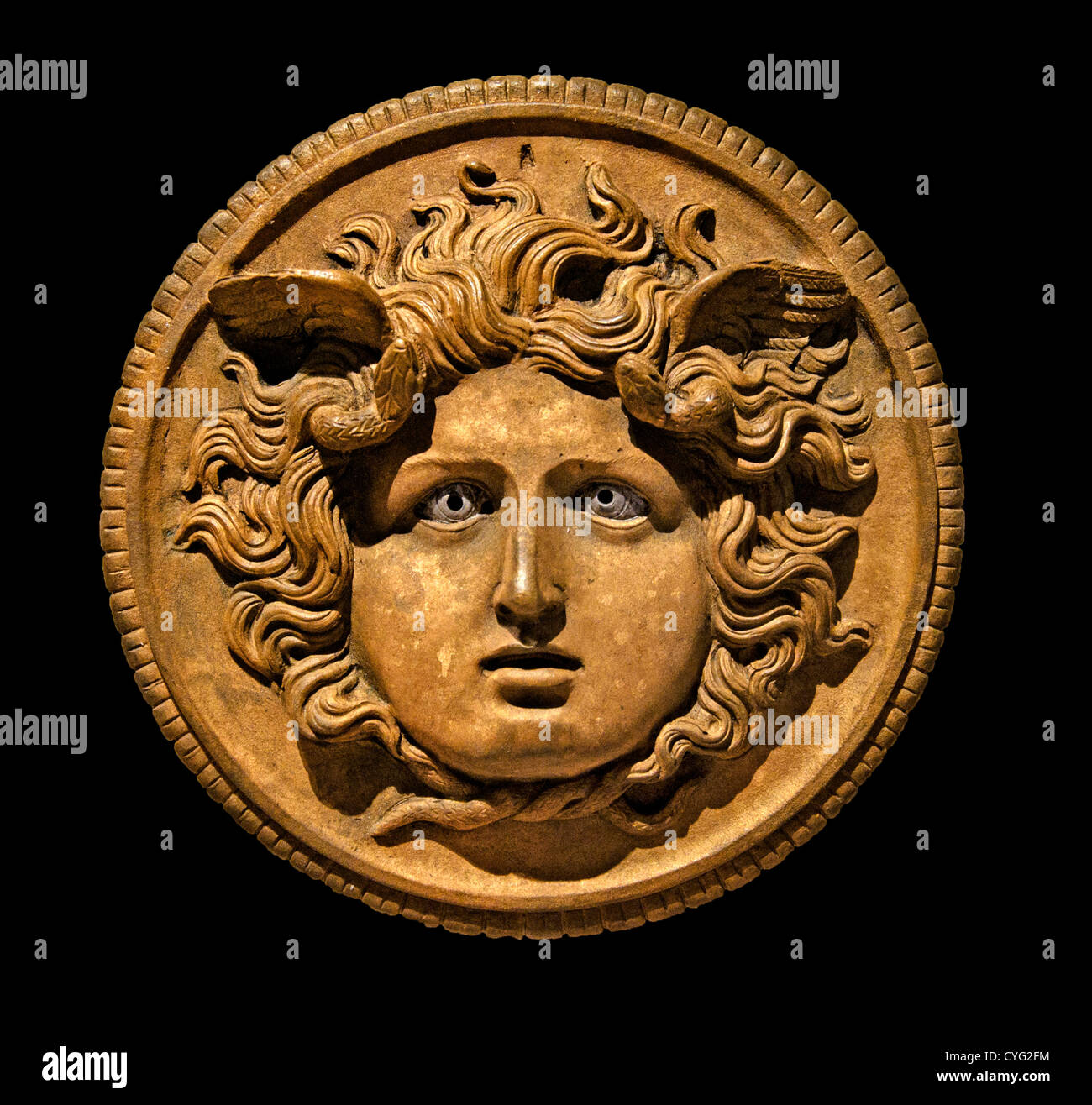 Kopf der Medusa Bronze ornament aus einem Wagen Pol Imperial 1. – 2. Jahrhundert A.D. römische 11cm Italien Italienisch Stockfoto