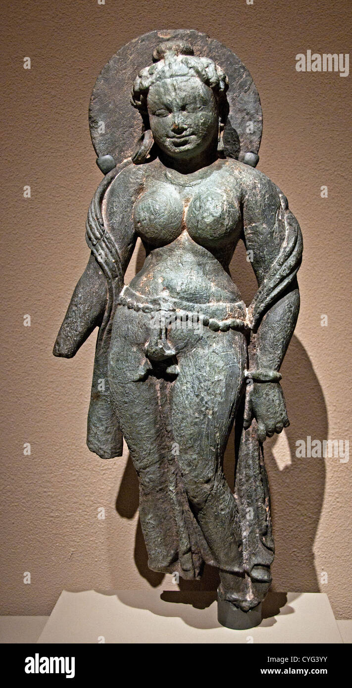 Mutter Göttin Matrika 6. Jahrhundert Indien Rajasthan Tanesara Gray Schiefer 62 cm indische Skulptur Stockfoto