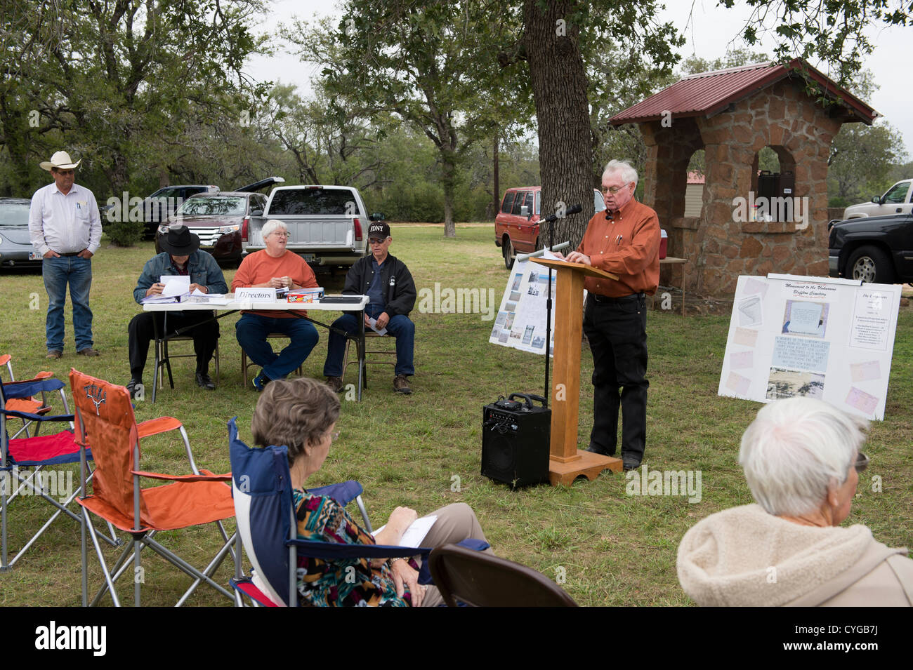 Jahrestagung des Vereins Bluffton (Texas) Friedhof im ländlichen Llano County von Zentral-Texas. Stockfoto