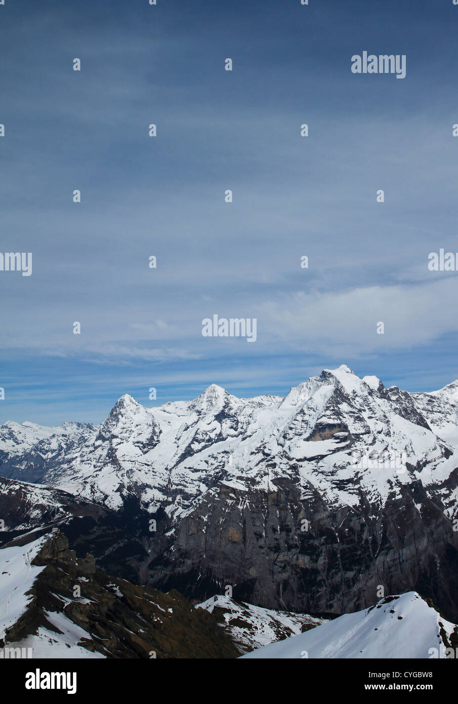 Blick über dem Lauterbrunnental Eiger, Monch und Jungfrau Berge vom Piz Gloria (oben auf dem Schilthorn) Stockfoto