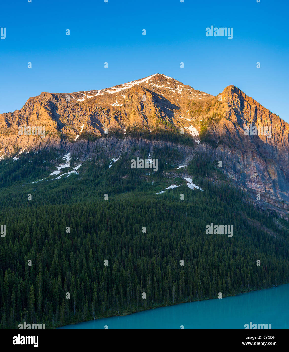 ALBERTA, Kanada - Lake Louise, ein Gletschersee im Banff National Park. Stockfoto