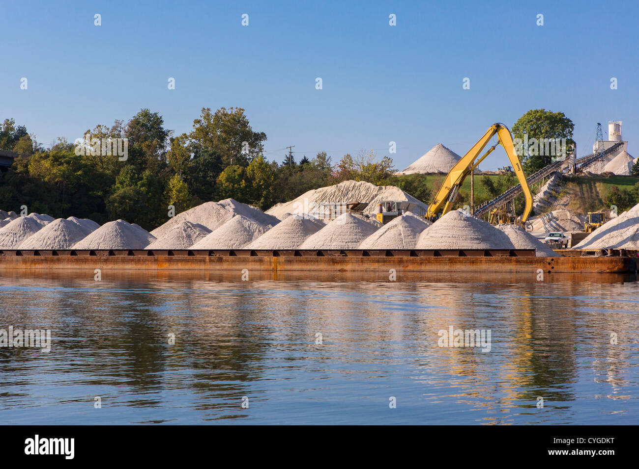 Unsere, VIRGINIA, USA - Schotter und Sand bei Vulcan Materials - Nahost-Division, am Occoquon River. Stockfoto
