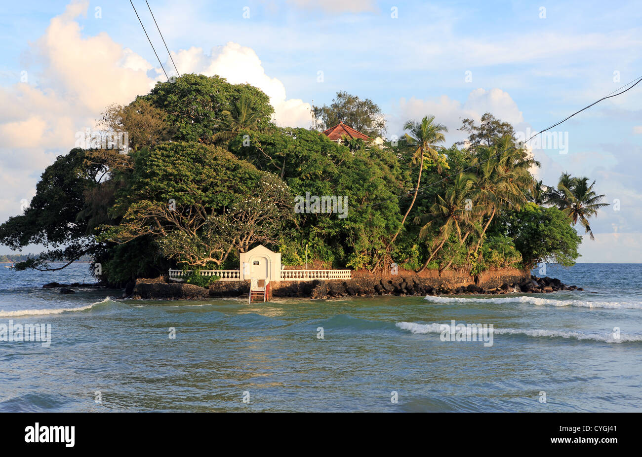 Taprobane Island in Weligama Bay an der Südküste Sri Lankas. Die Insel ist eine privat geführte Luxus-Boutique-Hotel. Stockfoto
