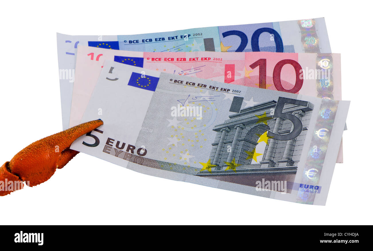 Meer Krabbe Krebs Klaue Clip halten europäischen Banknoten Papier isoliert auf weiss. Konzept der Devisenmarkt Geld Stockfoto