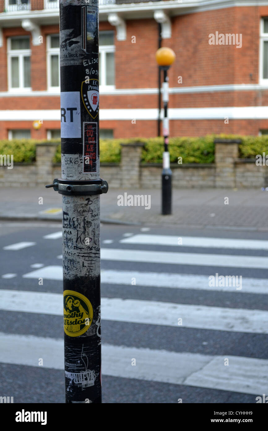 Kreuzung außerhalb Abbey Road Studios, London. Bekannt geworden durch The Beatles-Abbey Road Album. Stockfoto