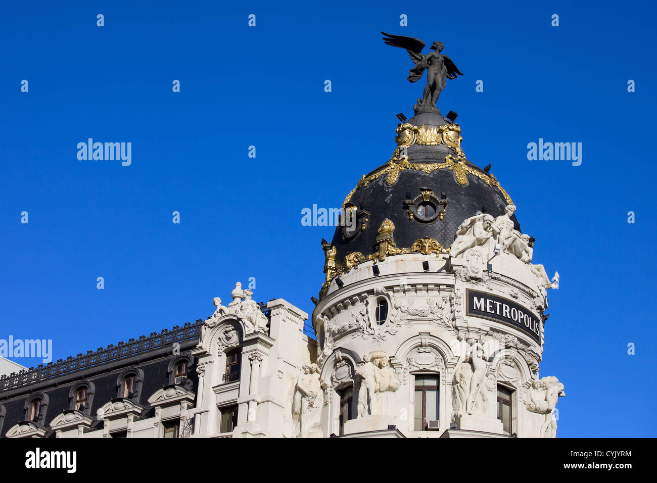 Die Metropolis-Gebäude in der Stadt von Madrid, Spanien, Beaux-Arts-Baustil. Stockfoto