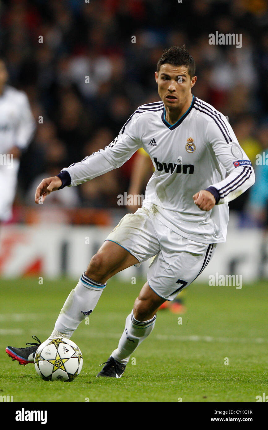 Cristiano Ronaldo Real Madrid Fotos Und Bildmaterial In Hoher cristiano-ronaldo-real-madrid-fotos-und-bildmaterial-in-hoher