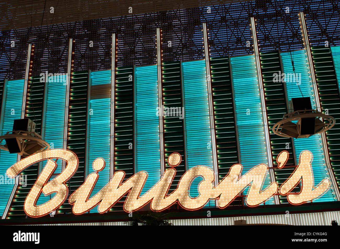Binion es Gambling Hall and Hotel nachts an der Fremont Street Experience Neonlichter Las Vegas, Nevada, USA. Stockfoto