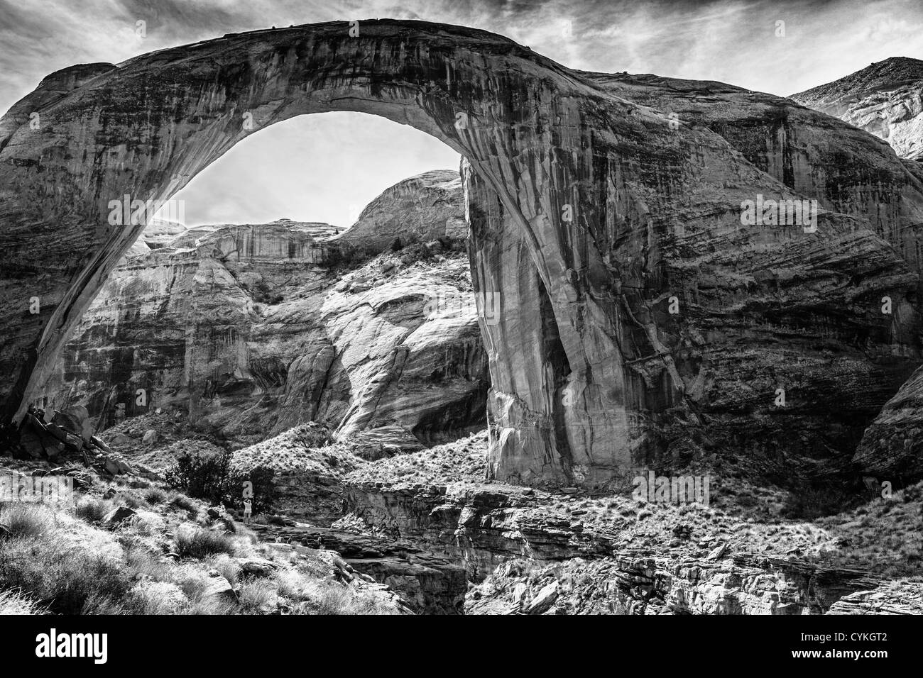 Rainbow Bridge National Monument in Lake Powell ist die weltweit größte bekannte Naturbrücke. Es befindet sich auf dem Navajo Reservat. Stockfoto