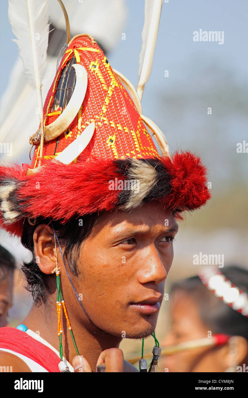 Nocte Krieger Stamm, Mann mit traditionellen Verschleiß an Namdapha Öko-Kultur-Festival; Miao; Arunachal Pradesh; Indien Stockfoto