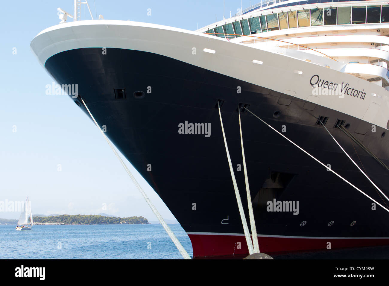 Cunard Liner Queen Victoria neben Dubrovnik Hafen Kroatien Stockfoto