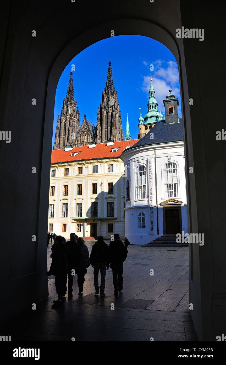 Prag, Tschechische Republik. Bogen zu St Vitus Cathedral Stockfoto