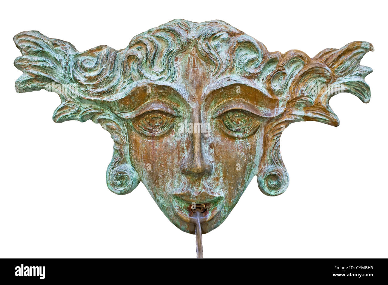 Antik Bronze weibliche Maske auf einem Brunnen isoliert auf weiss Stockfoto
