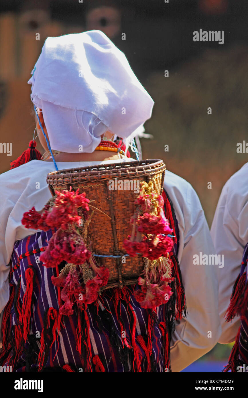 Tangsa Stämme Mädchen am Namdapha Öko-Kultur-Festival, Miao, Arunachal Pradesh, Indien Stockfoto