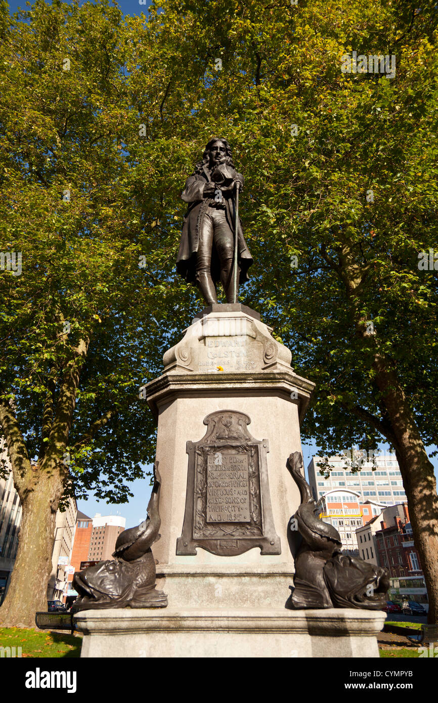 Statue zum Gedenken an Edward Colston 1636 - 1721 in Bristol England UK. Stockfoto