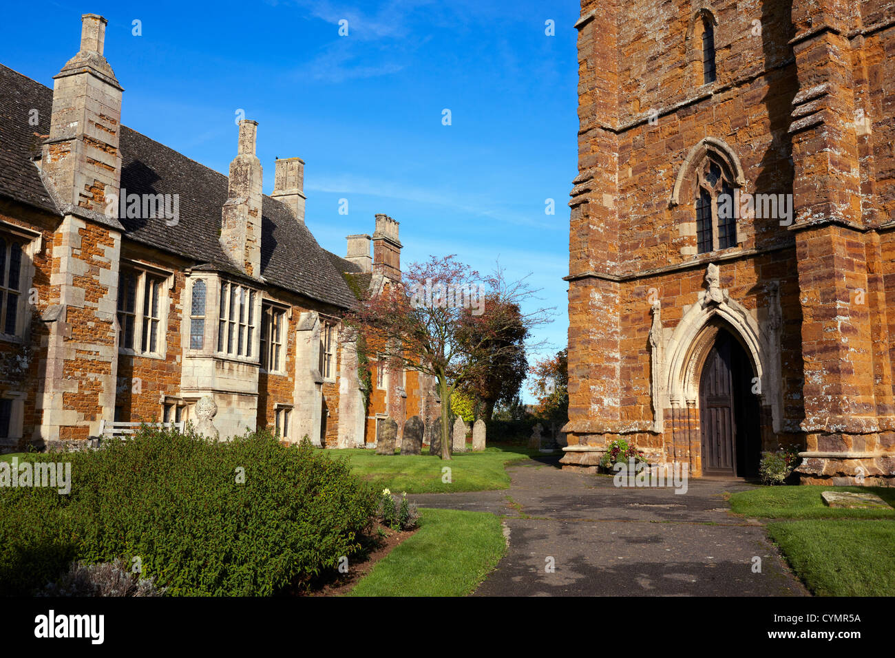 Die Bede Haus und Kirche in Lyddington, Rutland UK Stockfoto