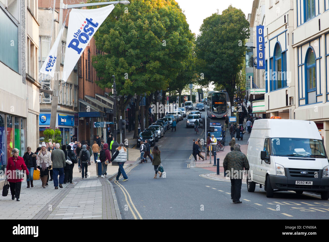 Union Street in Bristol Stadtzentrum entfernt und der Eingang zu den Galerien Einkaufszentrum Mall. Stockfoto