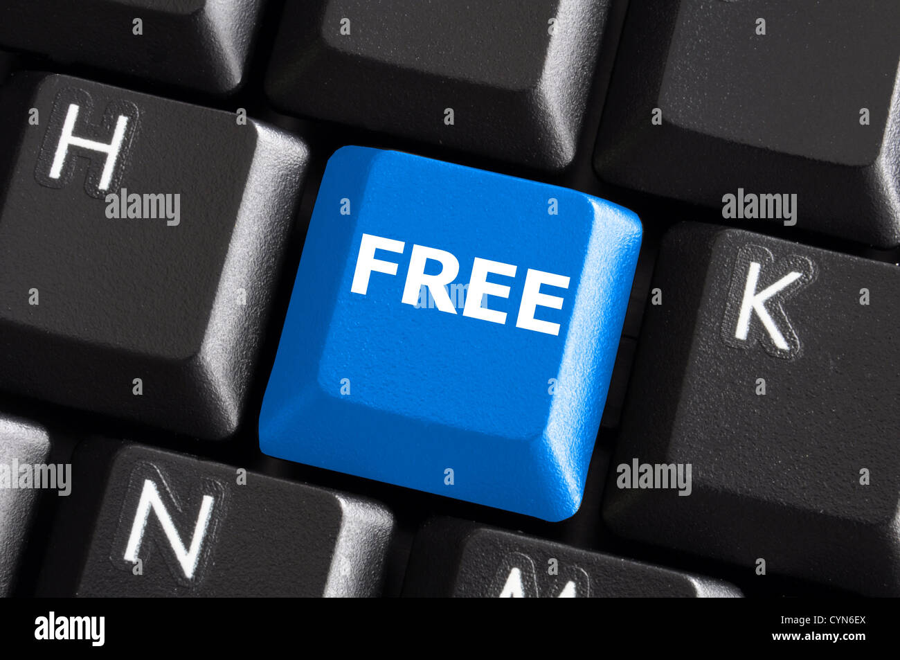 Computer-Tastatur mit Wort frei auf eine blaue Taste oder die Taste Stockfoto
