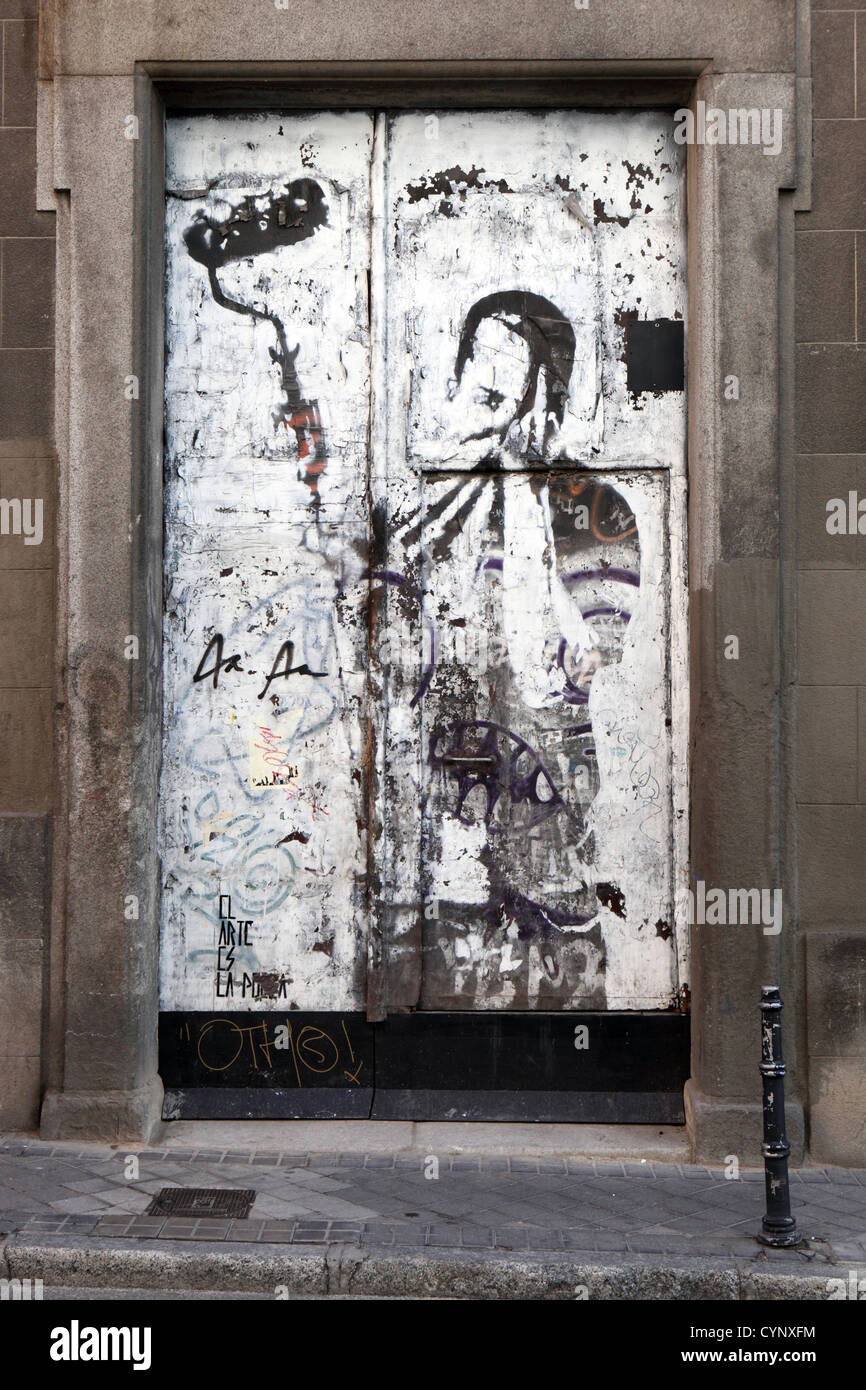 Protest Graffiti Streetart schwarz weiße Wand Wandmalerei, Madrid Spanien Stockfoto