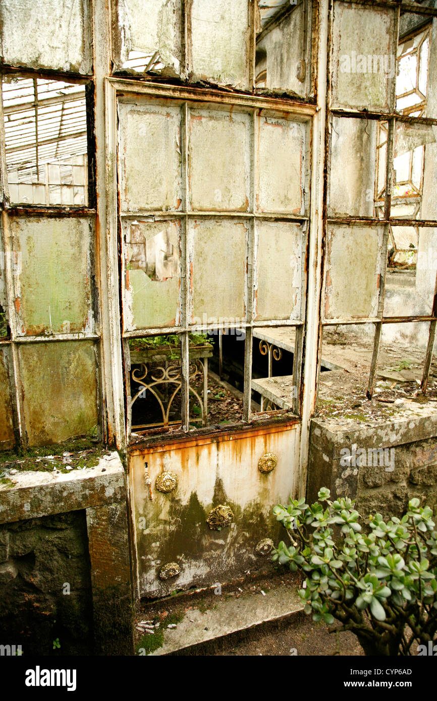 alte Tür ein Winterquartier Stockfoto