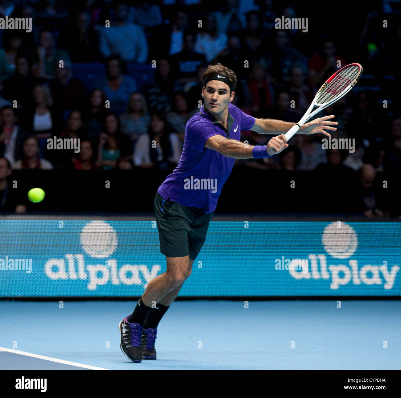 08.11.2012 London, England.  Roger Federer (SUI) in Aktion gegen David Ferrer (ESP) während die Barclays ATP World Tour Finals aus der 02 Arena. Stockfoto