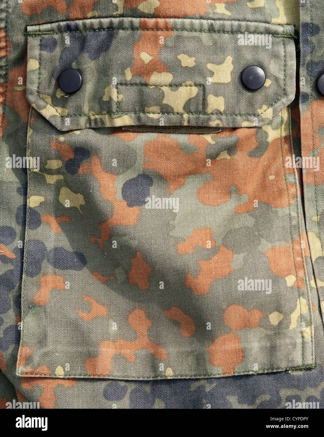 Militär zurück Tasche schließen sich Stockfoto