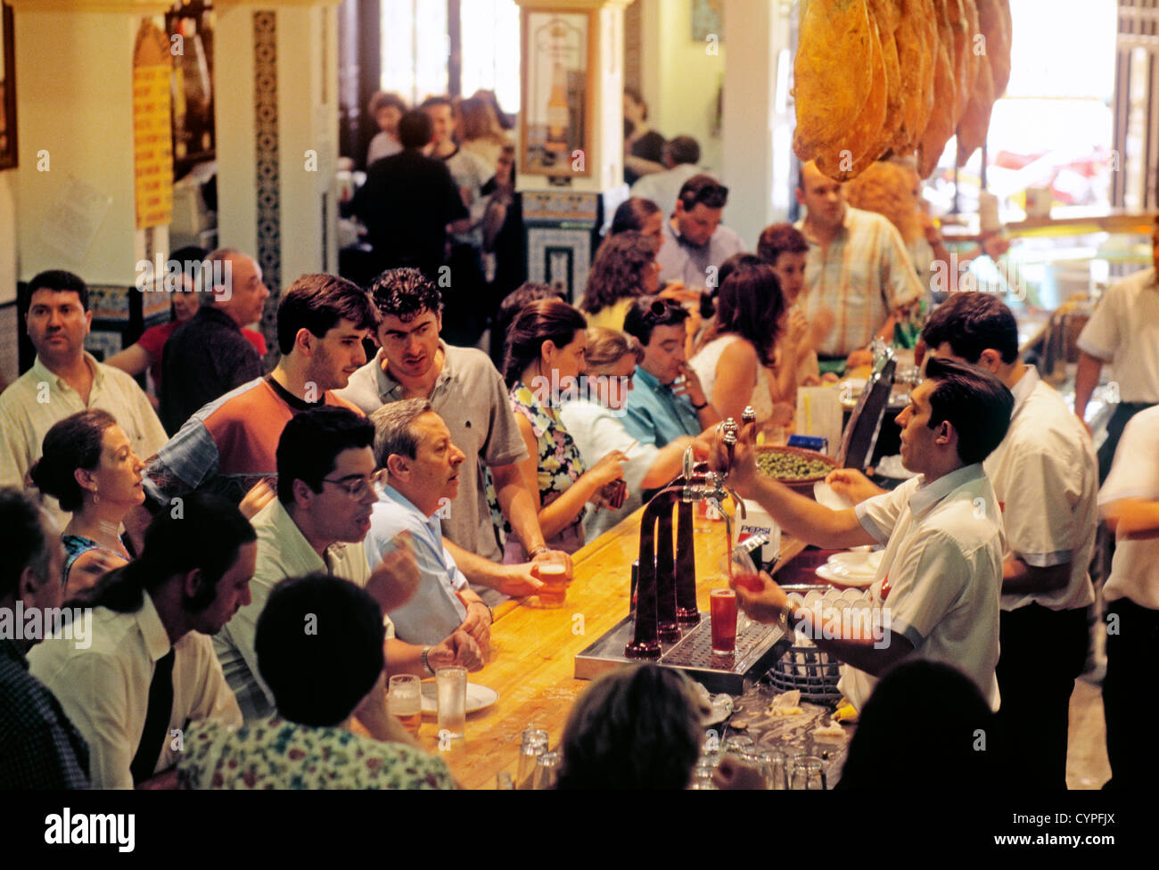 Tapas-bar Terrasse historische Zentrum von Sevilla Andalucia Spanien Bodega el Patio Centro Historico de Sevilla Andalusien españa Stockfoto