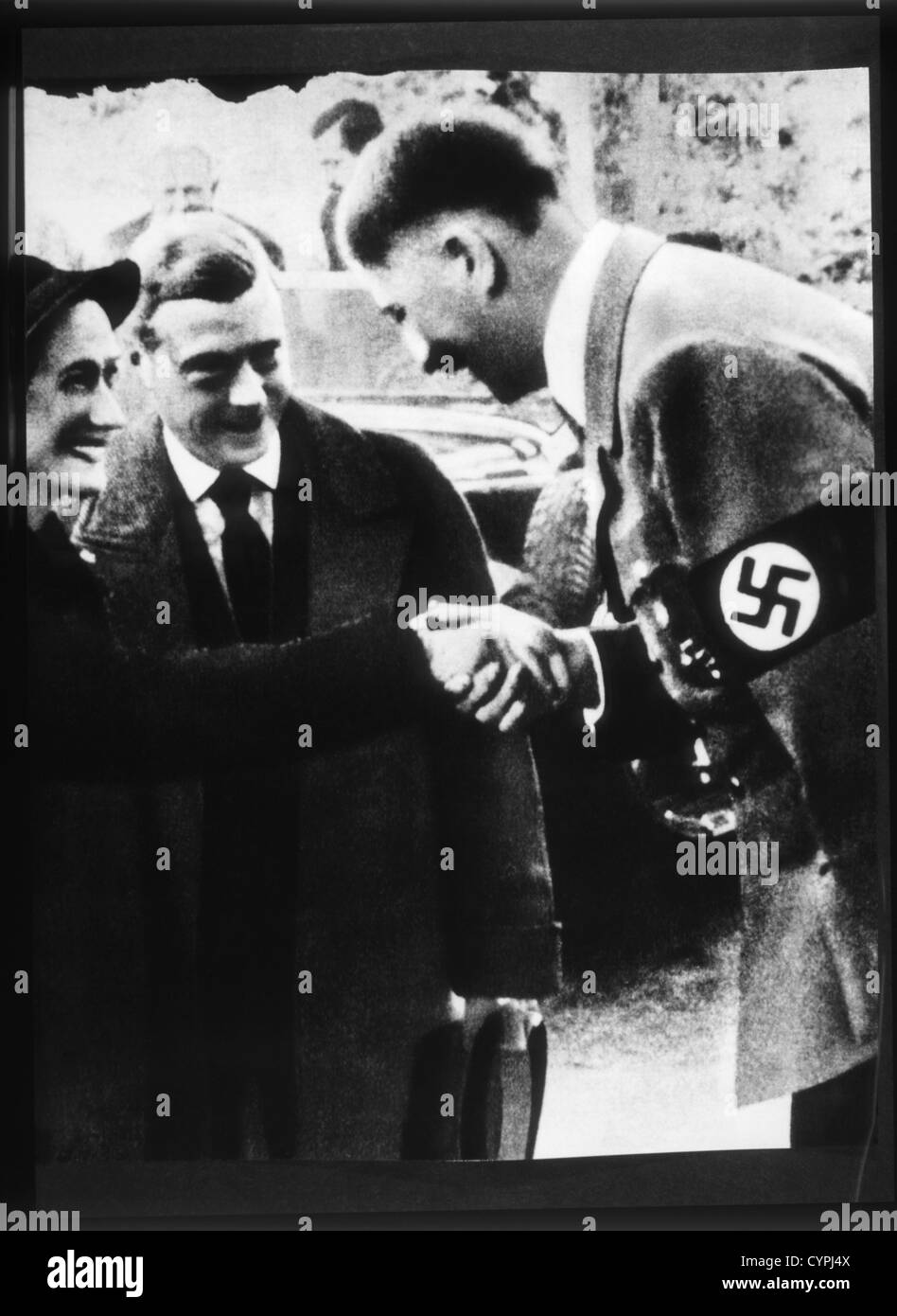 Adolf Hitler Gruß der Herzog und die Herzogin von Windsor, 1937 Stockfoto